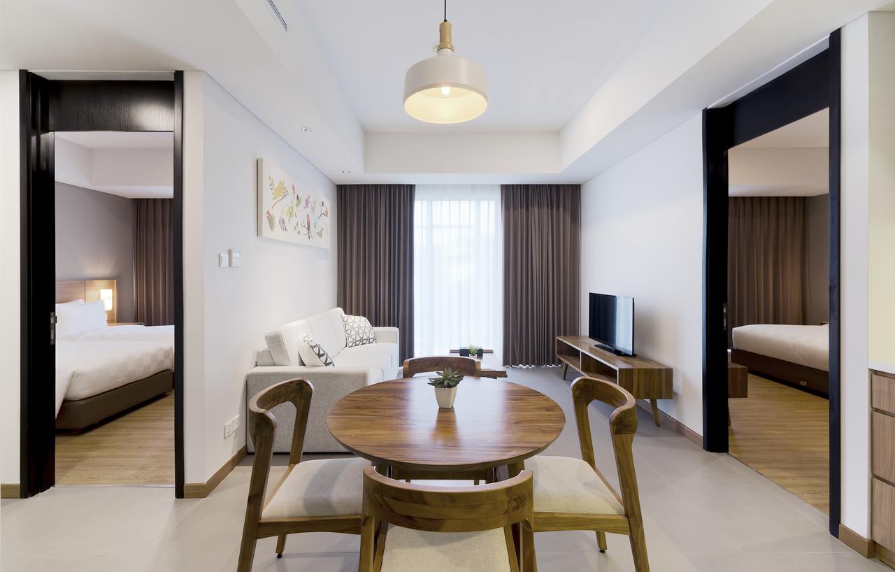 Hotel Aviary Bintaro Serpong Esterno foto