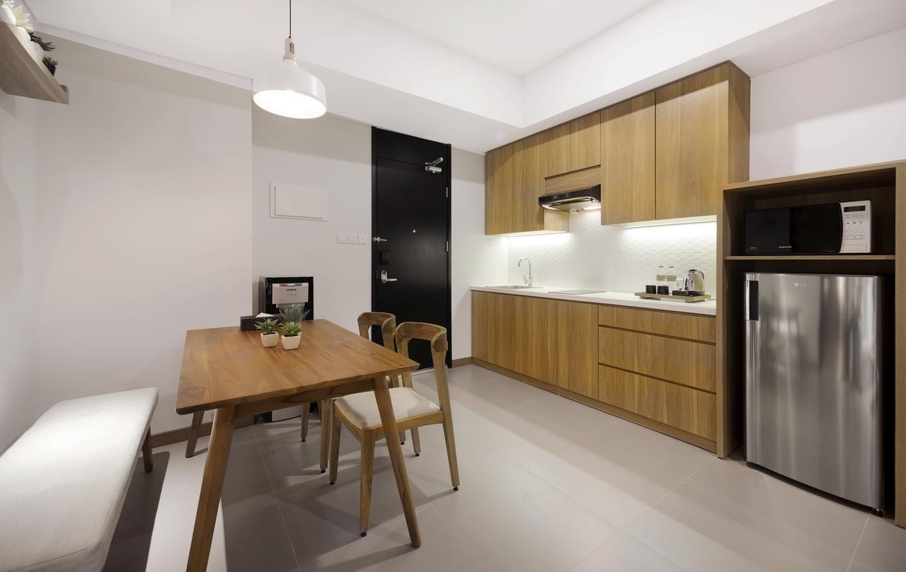 Hotel Aviary Bintaro Serpong Esterno foto